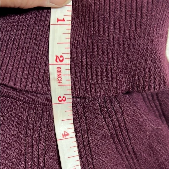 White House Black Market Burgundy Turtleneck Sweater - Picture 10 of 13